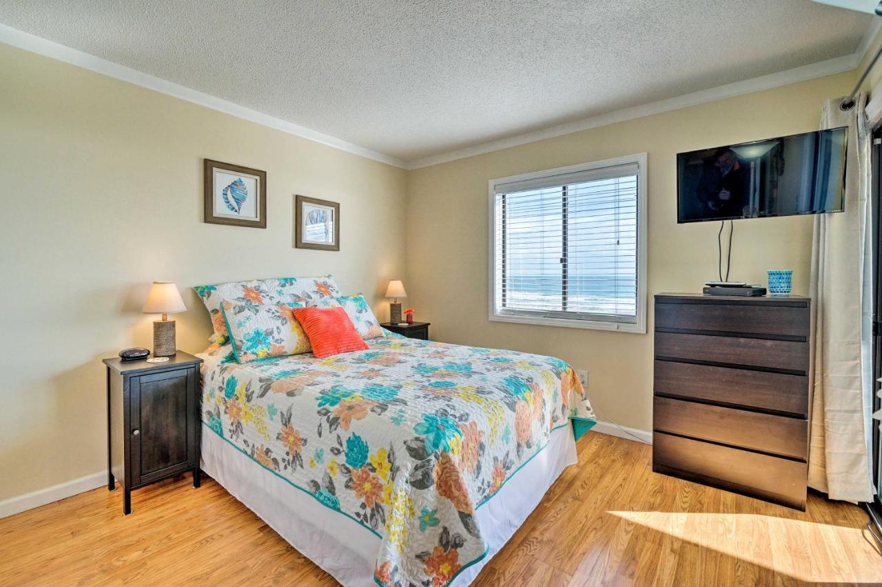 Breezy Beach Retreat With 180-Degree Ocean Views! Apartment แคโลไลนาบีช ภายนอก รูปภาพ